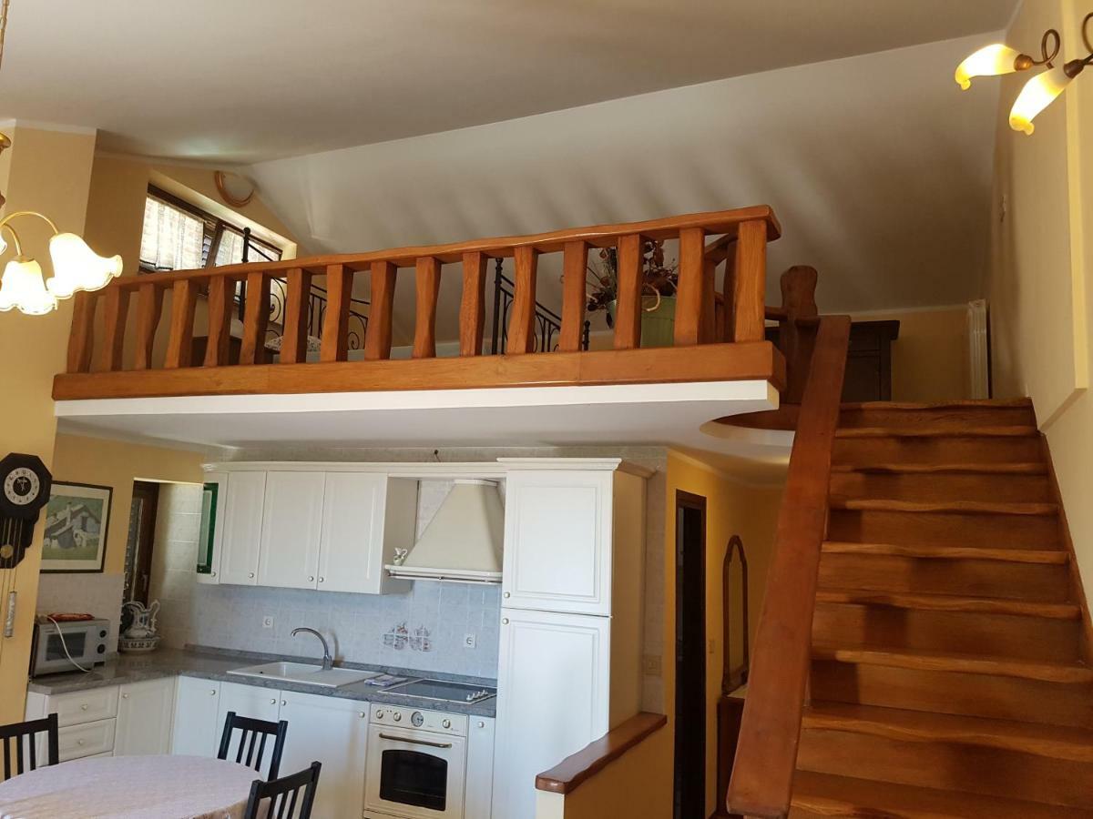 Apartments Villa Maran อูมัค ภายนอก รูปภาพ