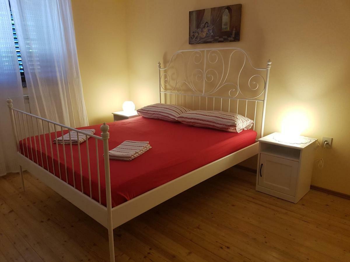 Apartments Villa Maran อูมัค ภายนอก รูปภาพ